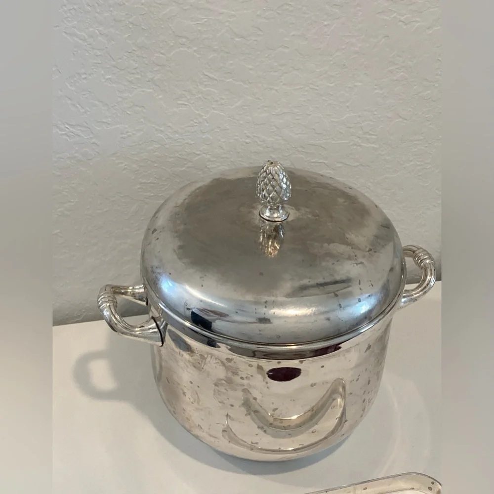 Vintage Silver Plated Ice Bucket with a pineapple finial